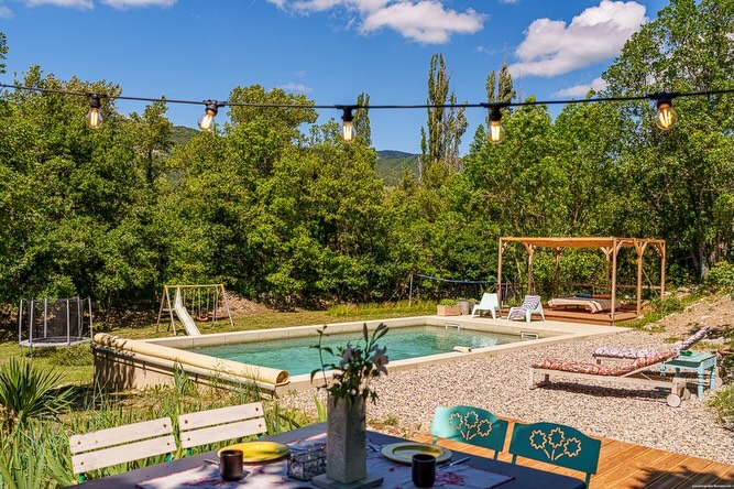 Photo shared by Rio Provence on March 14, 2026 tagging @paticasmillet, and @xavier.goergler. May be an image of outdoors and text.